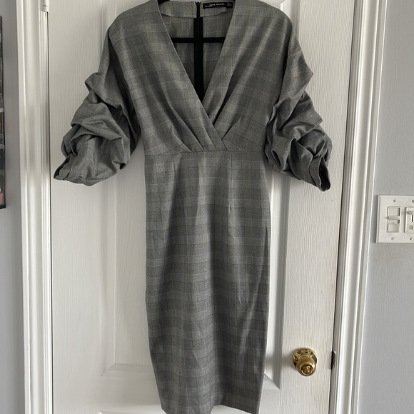 Grey Plaid Dress - Picture 2 of 4